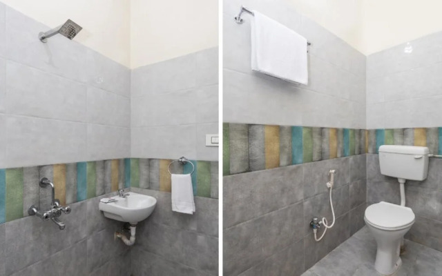 Rishabh Residency By OYO Rooms