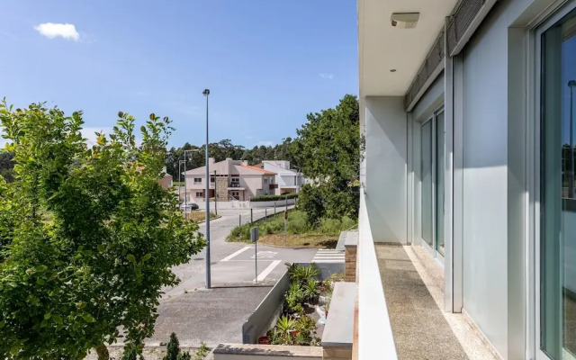 JOIVY Sleek House W/Balcony & 2 Terraces In Porto