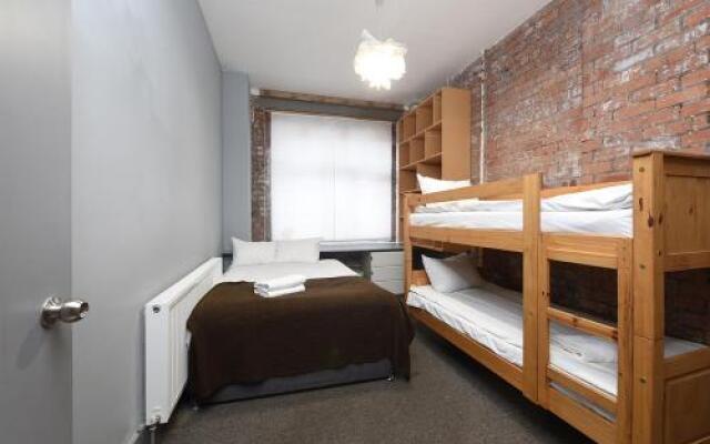 Mason Street Apartment Sleeps 16