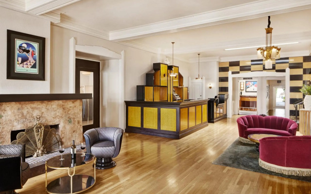 Mount View Hotel & Spa