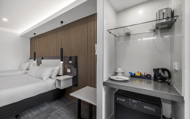 Best Western Plus Buckingham International – Guest Rooms – Melbourne