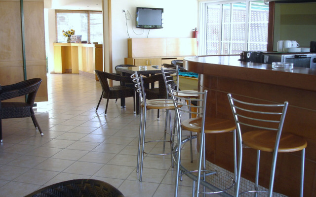 Anita ApartHotel