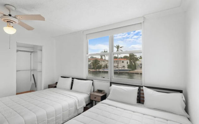 Bay Harbor Sunset Apt 2C