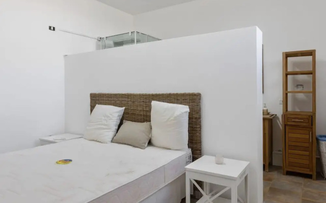 Belvilla by OYO Pool Villa Torre San Giovanni