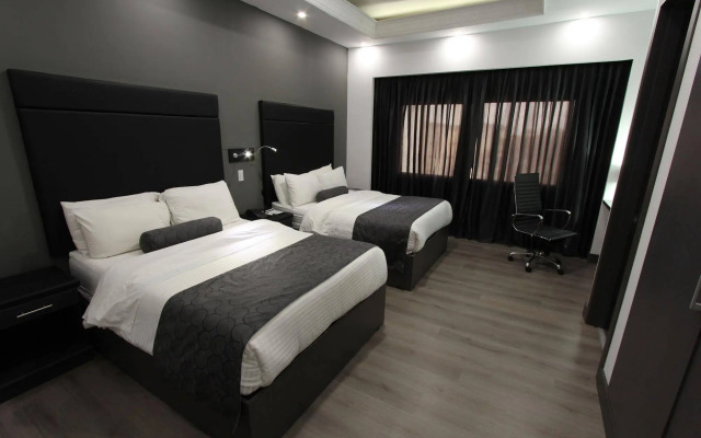 Hotel San Fernando Real