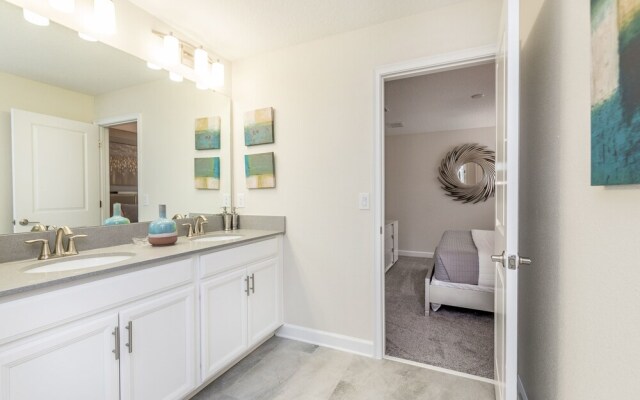 1662 Moonvalley Drive