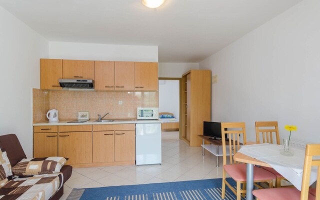 Holiday apartment Adriatic Sea at 80m.