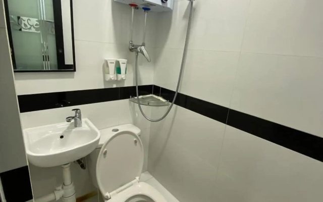 Pacific Lodge – Bathroom – Kowloon