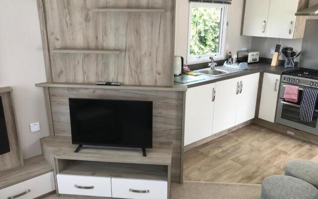 Luxury 3 Bedroom Caravan MC37, Shanklin, Isle of Wight