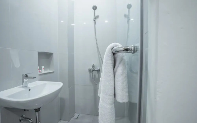 Residence Khoe by OYO Rooms
