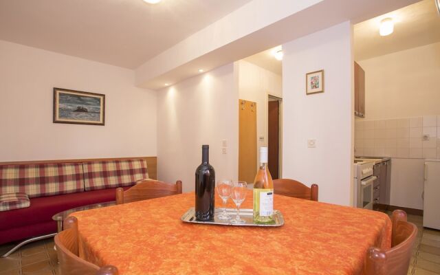 Apartments Kamelia 2110