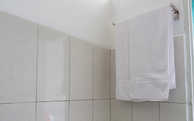 Putri Residence Syariah by OYO Rooms