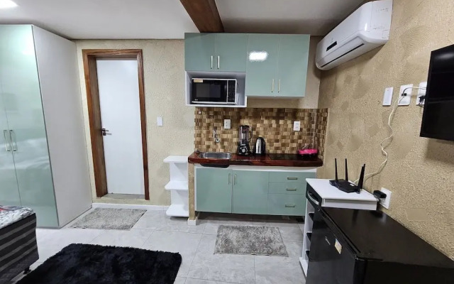 Quarto Com Vista Para O Mar Em Flat Compartilhado