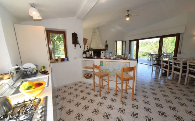 Belvilla by OYO Villa Alexa