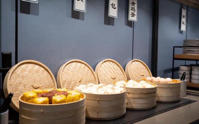 Hanting Hotel Wuhan Hongshan Plaza Subway Station