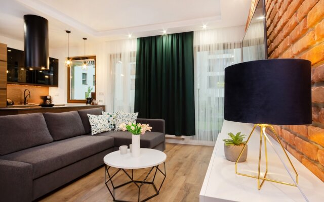 Rzeczypospolitej Apartment by Renters