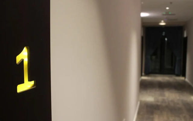 Sky Hotel