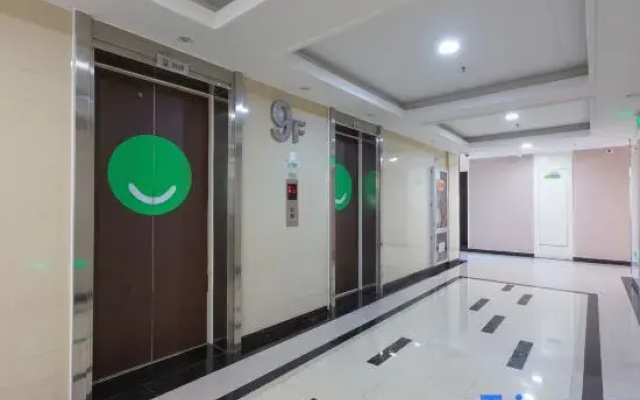 Hi Inn (Nanchang Xuefu Avenue East Metro Station)