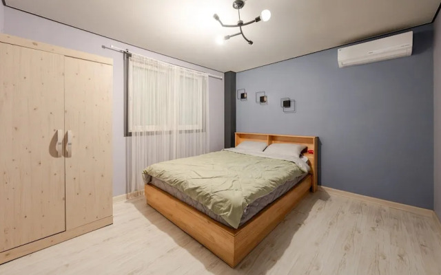 Yeonorang Park Pool Villa in Pohang