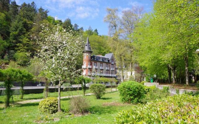 BRIT HOTEL & SPA Le Roc au Chien