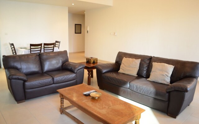 LSE - 1 Bedroom apt with marina view