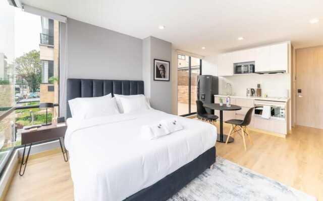 w Lovely Loft With Terrace in Santa Ana