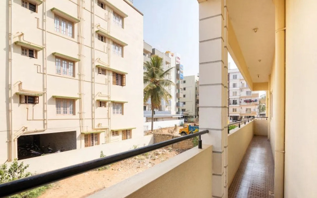 Sri Sai Suites By OYO Rooms