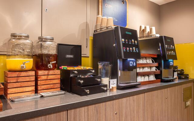 Holiday Inn Express Edinburgh Airport