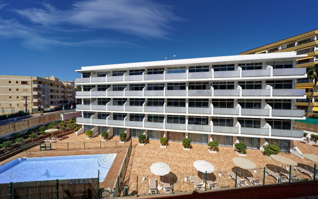 Strelitzias Apartments