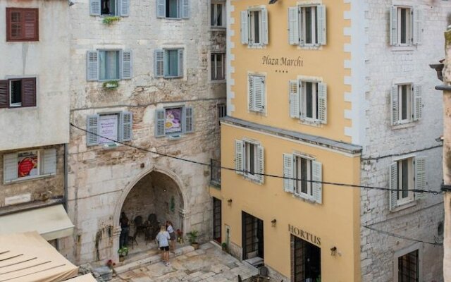 Split Palace Luxury Retreat