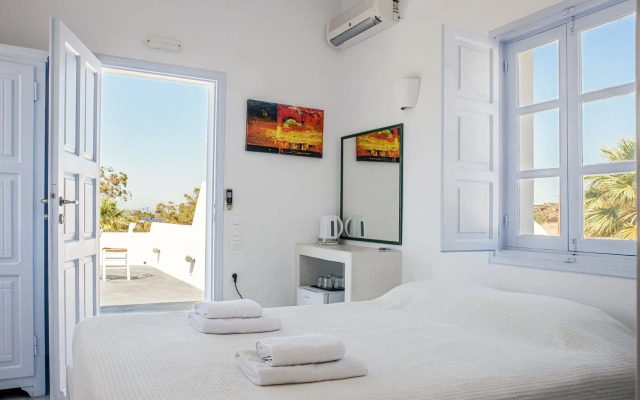 Pelagos Hotel-Oia