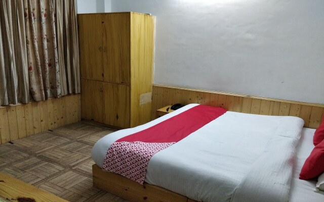 OYO 24867 Hotel Shubham