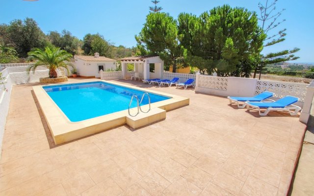 Finca Alhambra - spacious and characterful property in Benissa