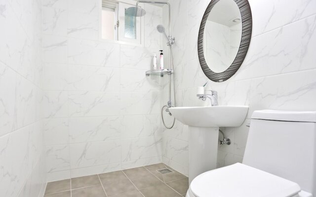 Gangneung Buchaegil Motel and Pension