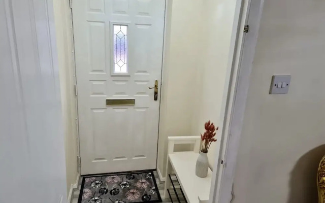 London - Sleeps 4 - Parking - Garden - Petfriendly
