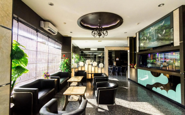Lovina Inn Nagoya Batam