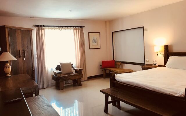 Carpenter Wood Art Furniture