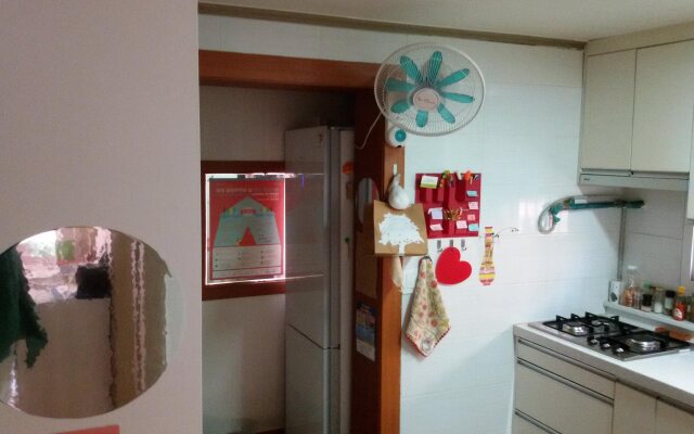 Sleeping Strawberry Guesthouse