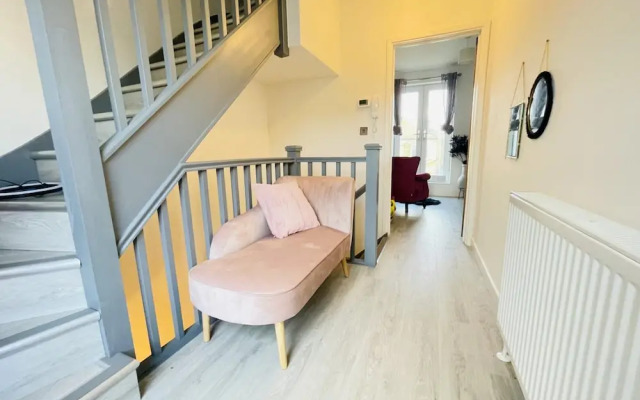 Quartz Apartment in Cambridge