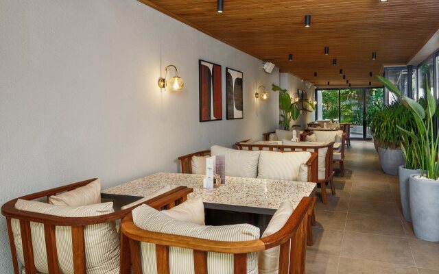 Sherwood Premio Hotel