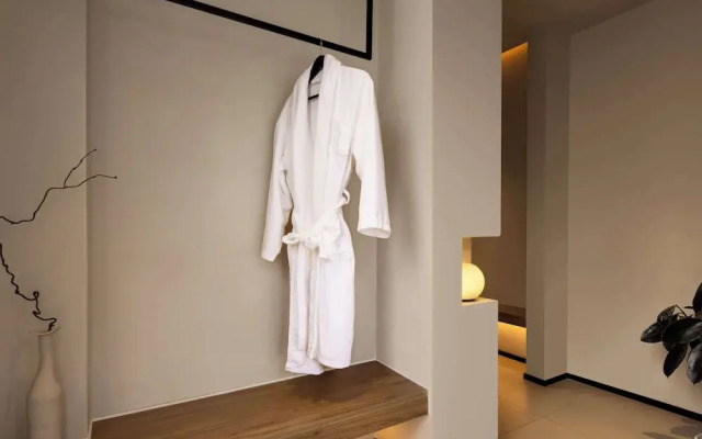 Moya Hotel - Qingdao Laoshan Scenic Area