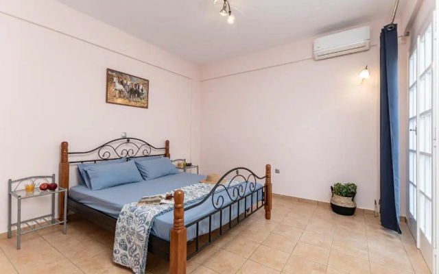 Nick & Debbie's two-storey apartment