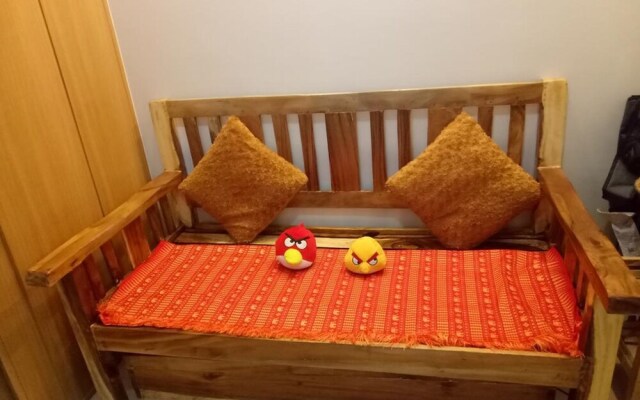 Jona's Place at Shell Residences