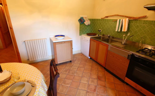 Villa Near Lake Bracciano With Pool