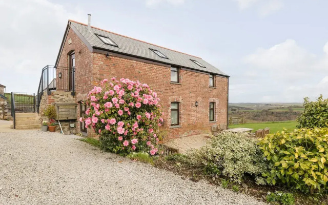 Castle Dore Barn