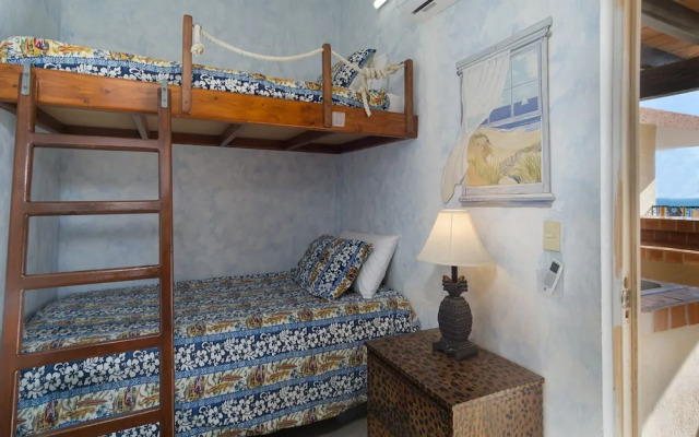 Casa Frida Massive Condo Sleeps up to 12!