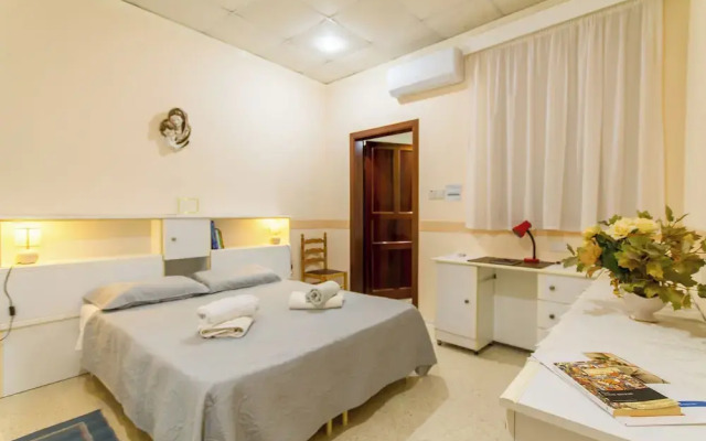 Sunny Maltese Townhouse Madonnina Kalkara
