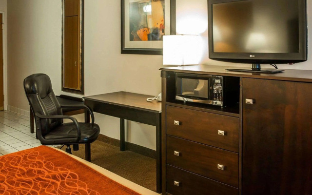 Comfort Inn & Suites