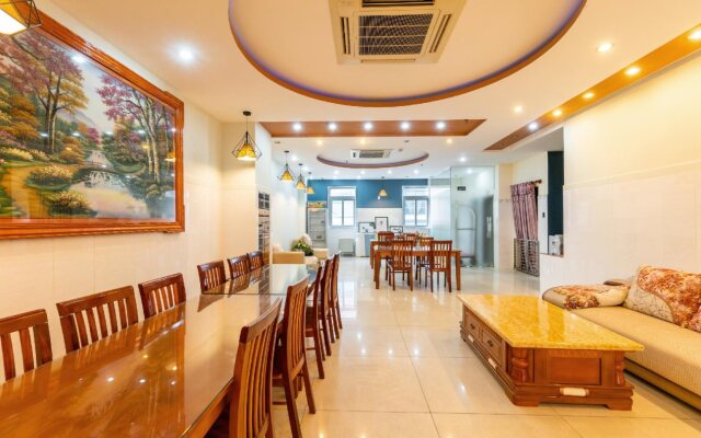 Hoa Binh Hotel
