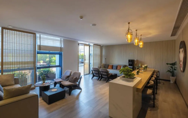 Xiang Ji Executive  Apartment